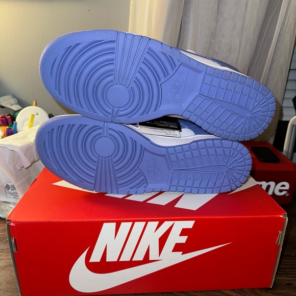 NIKE Dunk Low Retro Polar Blue - Picture 8 of 8